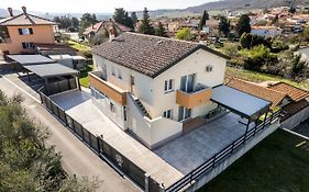 Apartments Mirela